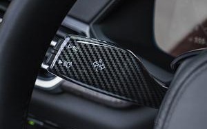 新宝马3系转向灯闪烁问题如何解决？