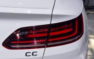 奥迪A7右侧静态转向灯断路故障码如何解决？