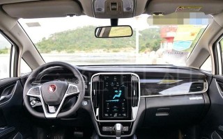 比亚迪宋max改装后视镜流水转向灯的方法与步骤（打造个性化车身灯光）