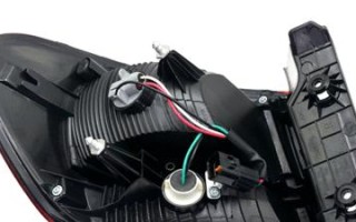 哈弗h6转向灯外壳拆卸方法是什么？需要什么工具？