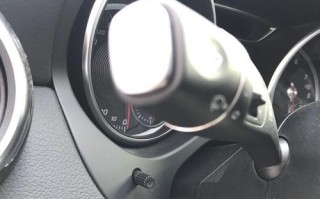 奔驰转向灯不跳动怎么办？故障原因及解决方法是什么？