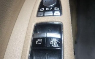 奔驰s350断电后转向灯常亮怎么办？如何解决？