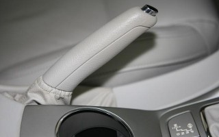 雪铁龙c5转向灯故障原因及解决方法？