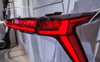 长安cs75的转向灯拆除方法是什么？需要哪些工具？