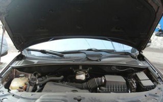 比亚迪S7前转向灯线位置？如何更换前转向灯线？