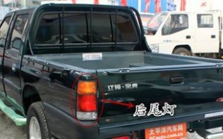 江铃右转向灯闪烁过快且不亮是什么原因？如何解决？