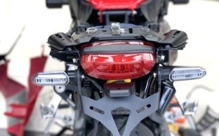本田CBR650R反光镜转向灯（安全驾驶的关键）
