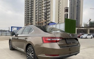 如何更换斯柯达速派转向灯（教你一步步完成转向灯更换）