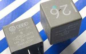 13款大众polo转向灯继电器常见问题有哪些？如何解决？