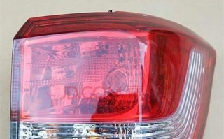 五菱宏光转向灯开关不自动回位怎么办？如何快速解决？