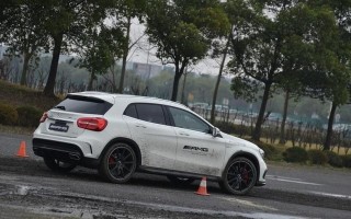 阿图什奔驰转向灯厂家批发价格是多少？如何保证质量？