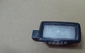 如何更换比亚迪转向灯灯泡（简单易懂的教学）
