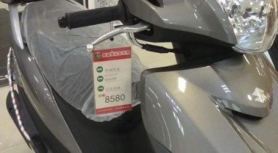 本田威武100后转向灯的价格是多少？更换需要多少钱？