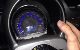 奔腾转向灯常亮的原因与解决方法（探究奔腾转向灯常亮的原因及如何解决）