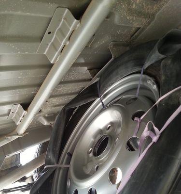 五菱荣光转向灯更换教程？需要哪些工具？-第2张图片-驰速用车