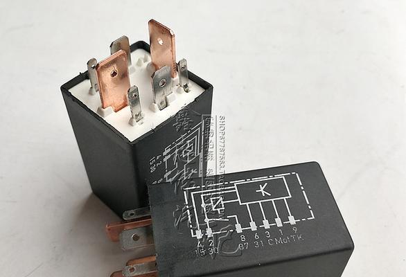 大众高尔夫转向灯继电器是哪一个？如何更换？-第1张图片-驰速用车