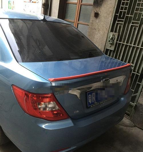 比亚迪f3转向灯颜色不亮怎么办？如何更换？-第1张图片-驰速用车