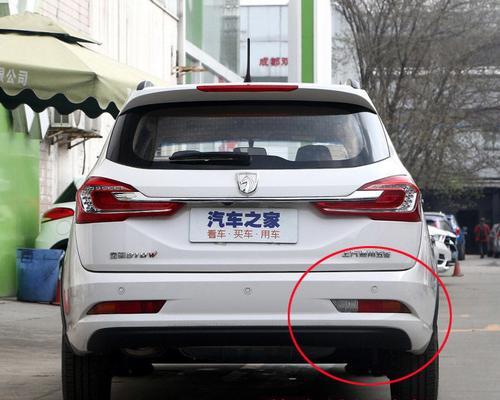 宝骏730转向灯拆卸灯罩的正确步骤是什么？-第1张图片-驰速用车
