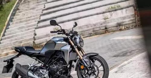 本田CB300R（探索本田CB300R的卓越参数与领先技术）-第2张图片-驰速用车