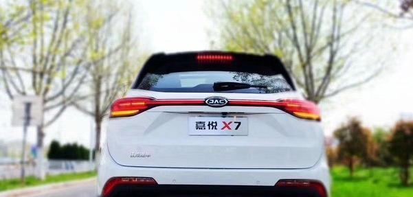 北汽X7转向灯闪得快的原因与解决方法（揭开北汽X7转向灯频繁闪动的秘密）-第2张图片-驰速用车