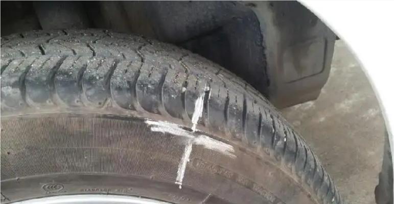 轮胎补胎价格一览，你需要知道的关键信息（了解轮胎补胎价格的因素和影响因素）-第1张图片-驰速用车
