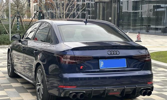 奥迪S4打转向灯没反应的原因及解决方法（揭示奥迪S4转向灯失灵的真相）-第3张图片-驰速用车