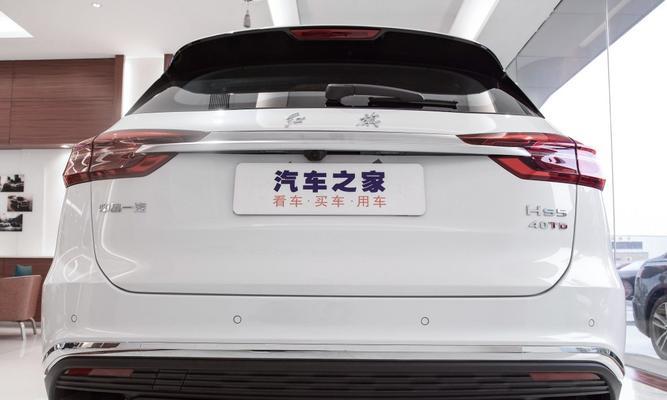 红旗HS5自动转向灯的创新设计与功能优势（引领智能驾驶时代的关键一步）-第2张图片-驰速用车