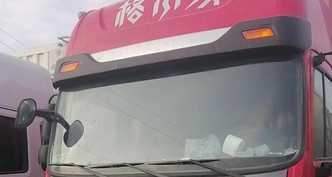 江淮格尔发A5X六米八车门转向灯更换指南-第1张图片-驰速用车