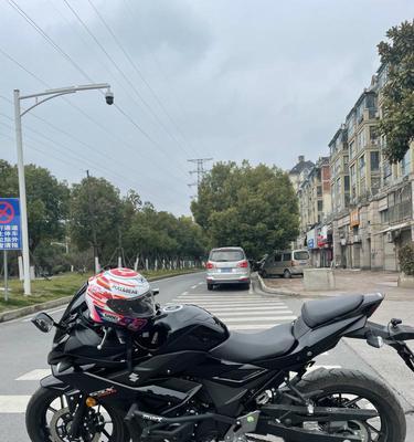 铃木gsx250如何更换转向灯？需要多长时间？-第1张图片-驰速用车