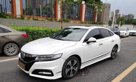 本田思铂睿2021款转向灯拆卸方法是什么?需要哪些工具?-第1张图片-驰速用车 本田思铂睿2021款转向灯拆卸方法是什么?需要哪些工具?-第1张图片-驰速用车