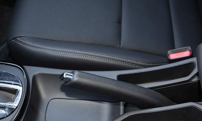 本田哥瑞左侧转向灯故障怎么解决？-第2张图片-驰速用车