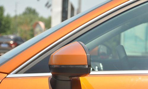 奥迪a3左转向灯更换需要多少钱?常见问题解答?-第1张图片-驰速用车 奥迪a3左转向灯更换需要多少钱?常见问题解答?-第1张图片-驰速用车