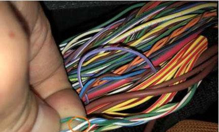 奥迪c7转向灯短路故障如何解决？-第3张图片-驰速用车